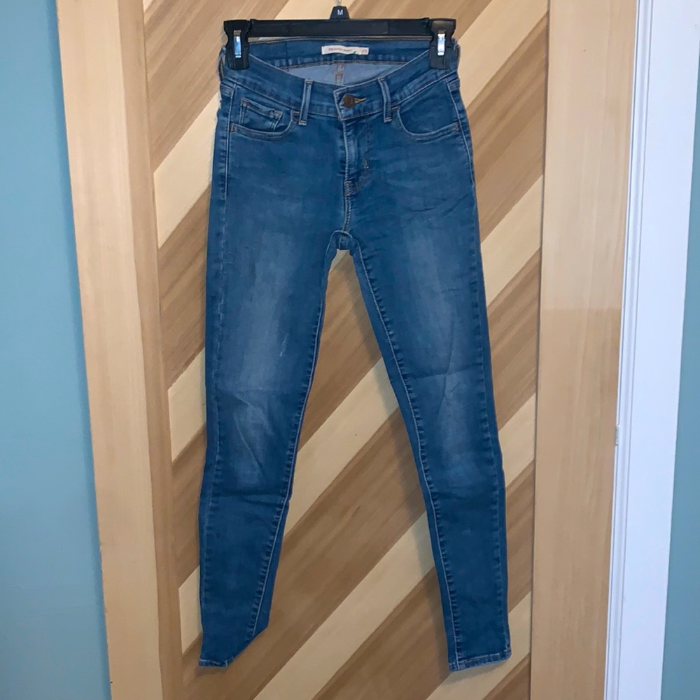 Size 25 Levi’s Super Skinny Jeans